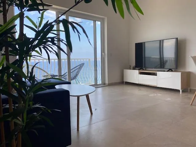 Lovely Sea View 3 Bedroom Apt In Marsalforn Gozo.